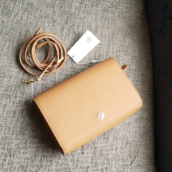 Tory Burch Handbags - Tory Burch Emerson Combo Crossbody